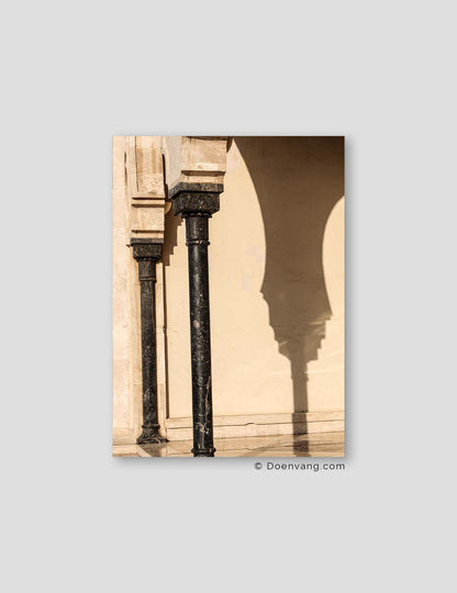 Casablanca Mosque Slim Pillar Shadow, Marocko 2021